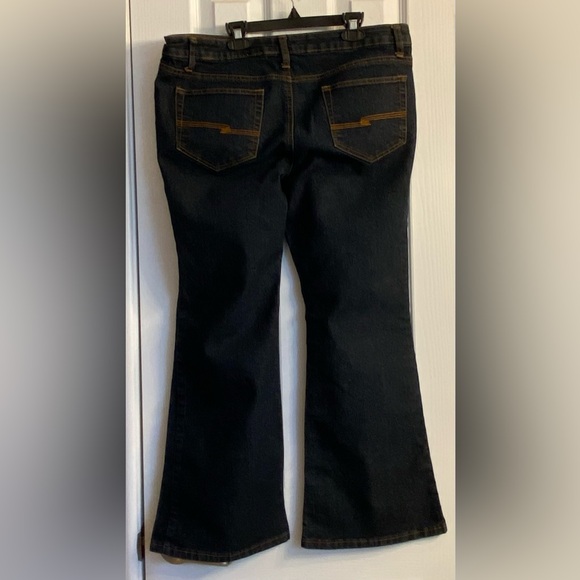 Arizona Jean Co. Bell Bottom Jeans ~ in a Size: 13 Short~Flare - Picture 2 of 10